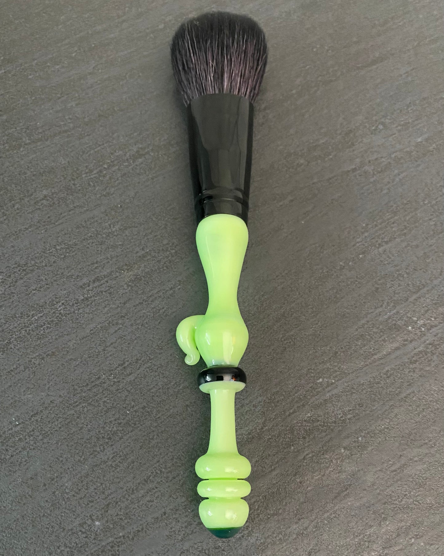 Holla Toxic Green