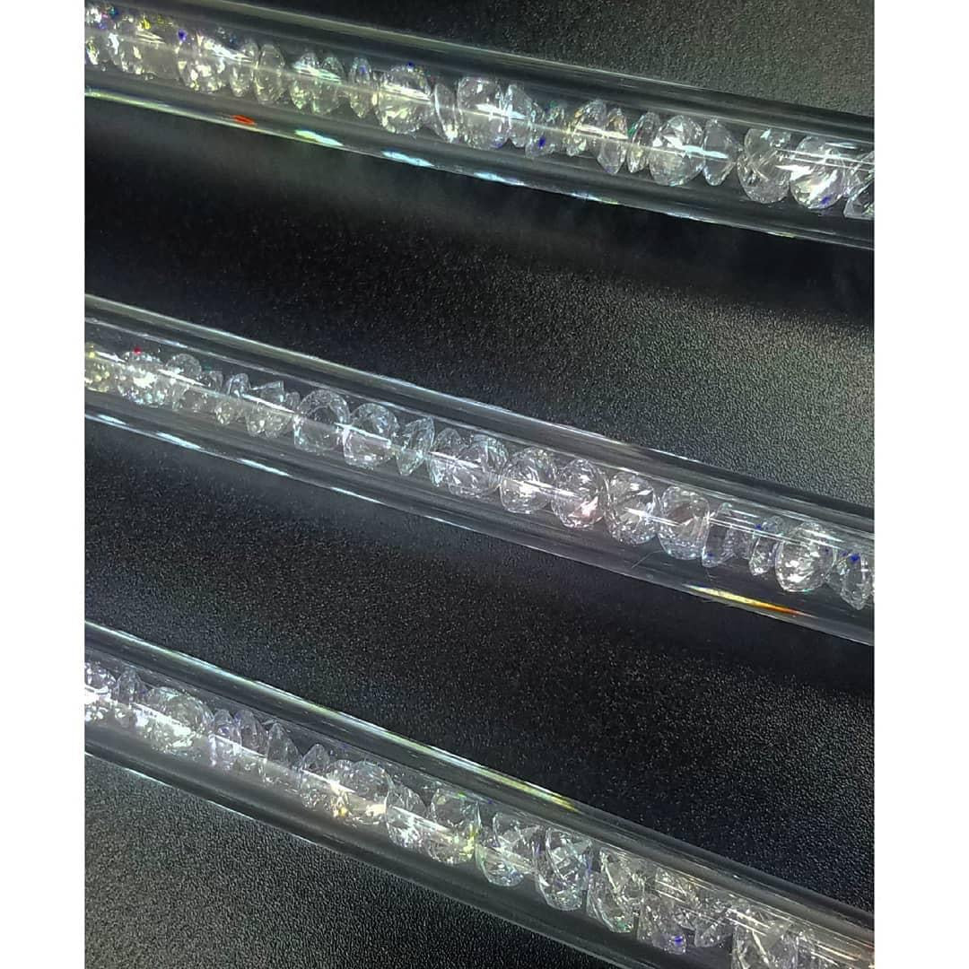 No7 Diamond Cut Crystals