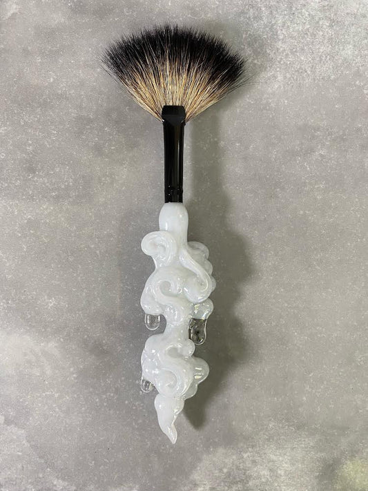 Holla Monsoon Szn Small Fan Brush