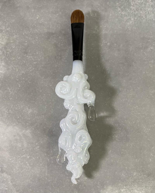 Holla Monsoon Szn Large Tapered Eyeshadow Brush